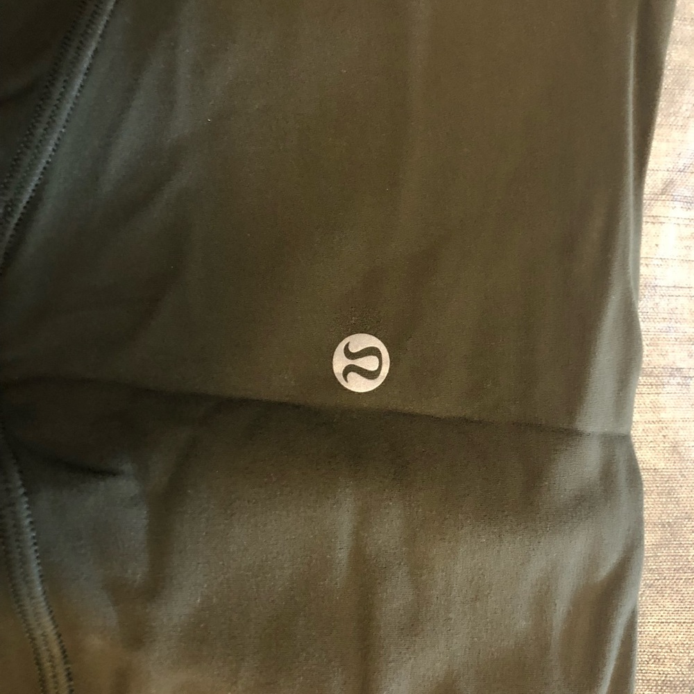 Lululemon yoga pants